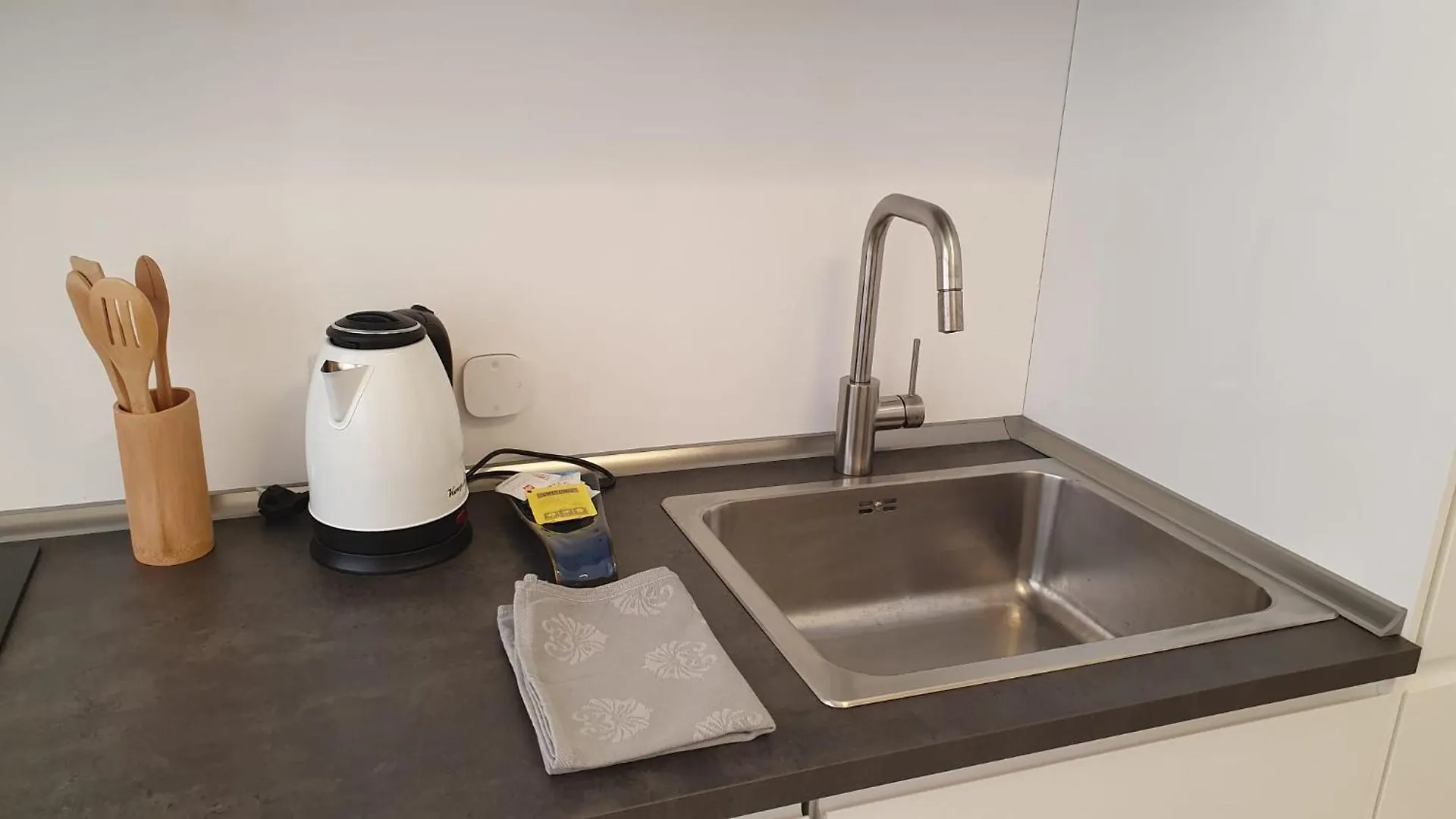 Apartment Appartamenti Reali Bonaccini Milan Italy